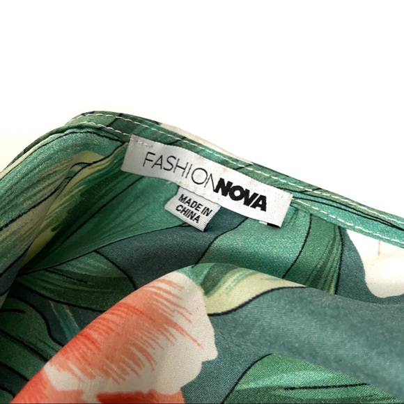 Fashion Nova Long Floral Kimono Robe - Picture 6 of 7